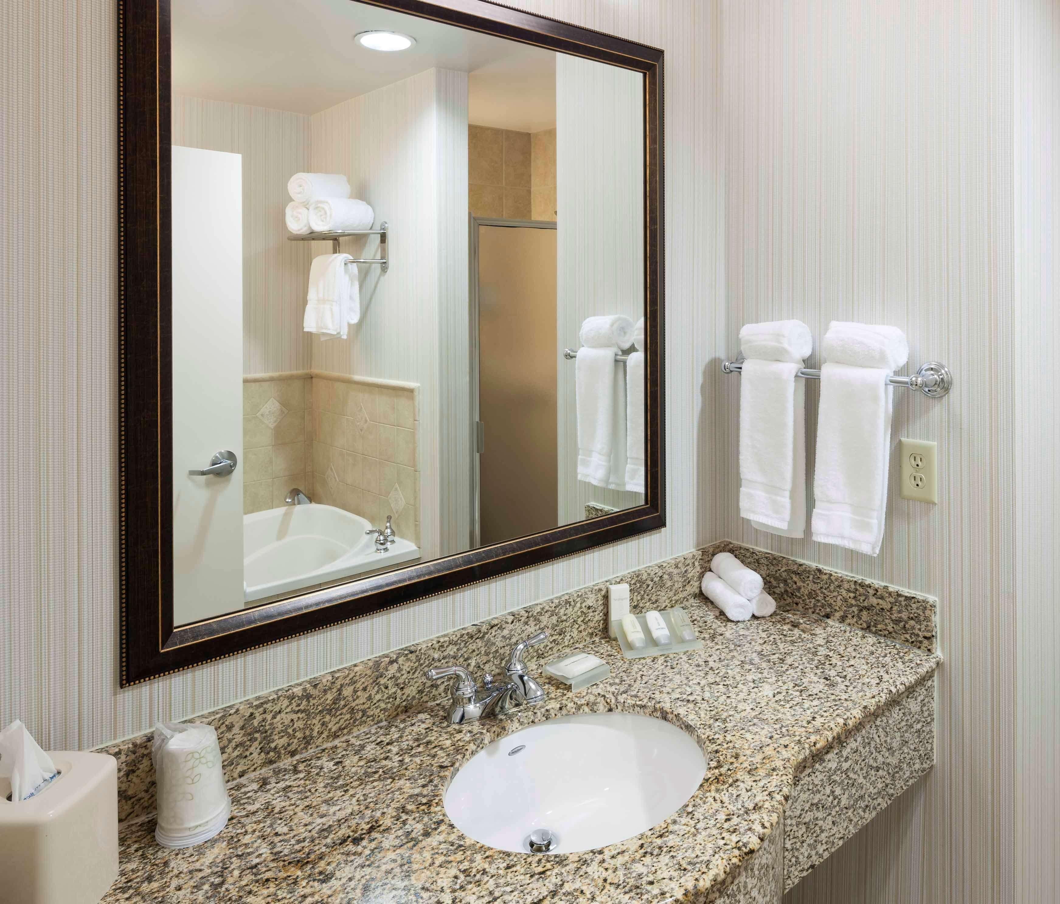 Hilton Garden Inn Dallas Lewisville Kültér fotó