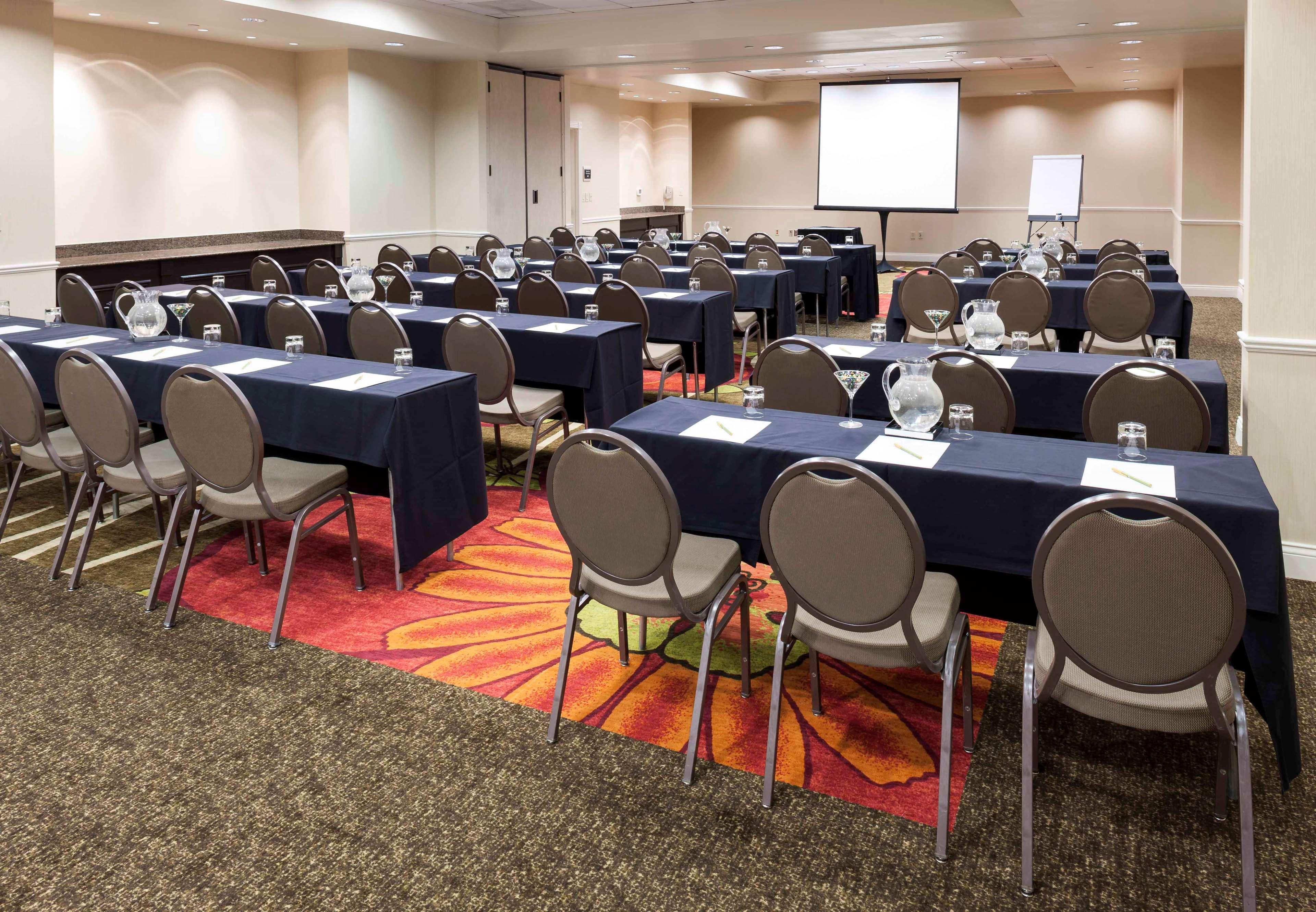 Hilton Garden Inn Dallas Lewisville Kültér fotó