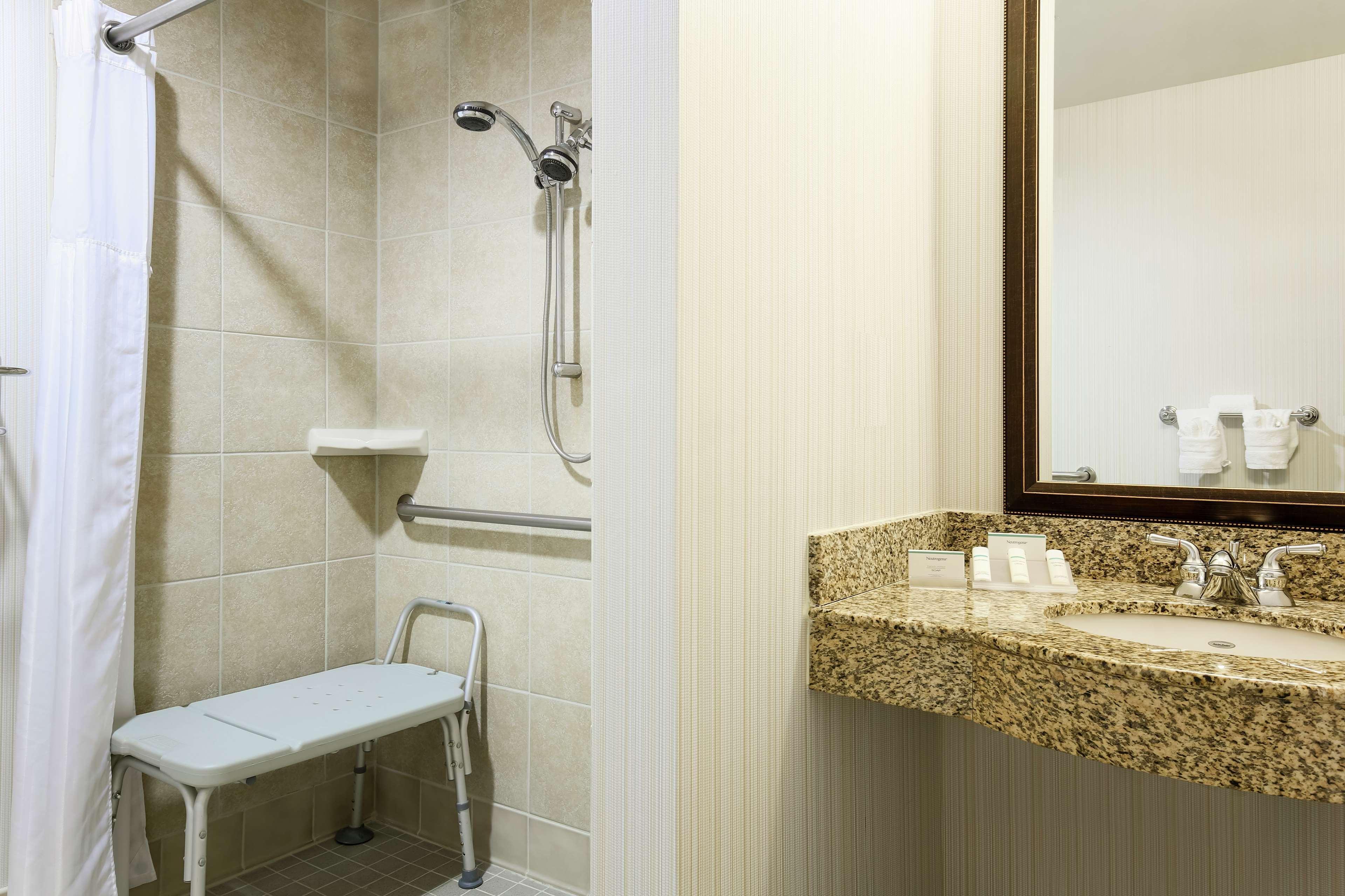 Hilton Garden Inn Dallas Lewisville Kültér fotó